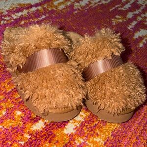 Women's Fuzzy Brown Slippers